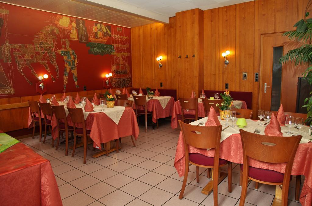 Hotel De Ville Du Sentier Le Sentier Екстериор снимка